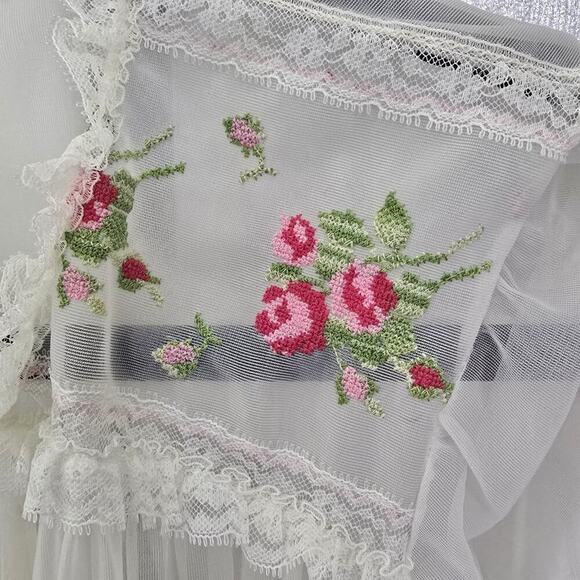 Miss Elaine VTG Ivory Sheer Floral Embroidered Gown Robe Set M Peignoir Negligee - Picture 12 of 16